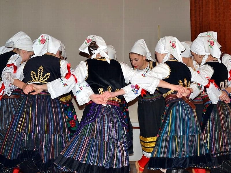 KUD Svrljig SKOLA FOLKLORA Juzne vesti Svrljig KOSTA