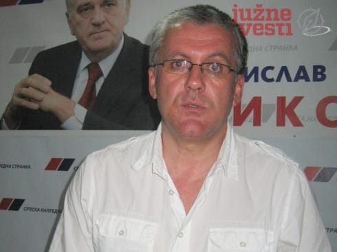 490x370 Napadnut dragan nikolic nika vranje sns