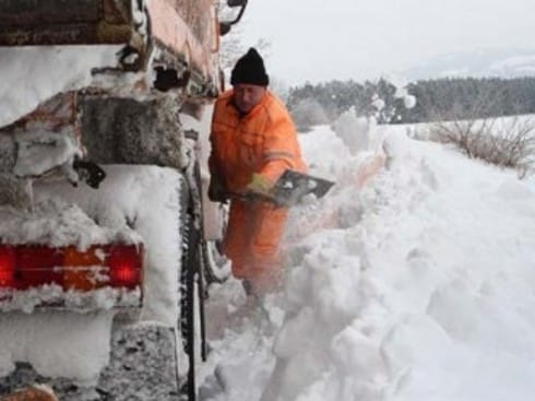 Zimske službe spremno čekaju sneg 12 Sneg