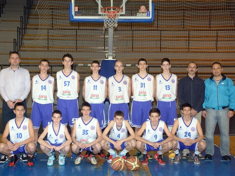 Košarka: pioniri Konstantina na finalnom turniru 14 OKK Konstantin slika