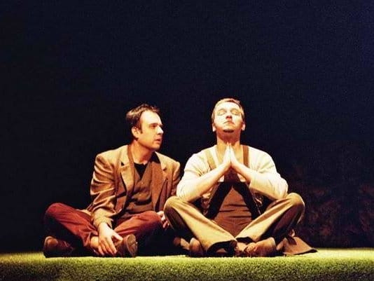 dzepovi puni kamenja