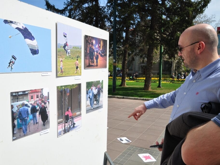 Invaliditet ne sprečava ni skakanje padobranom 16 Izlozba 6