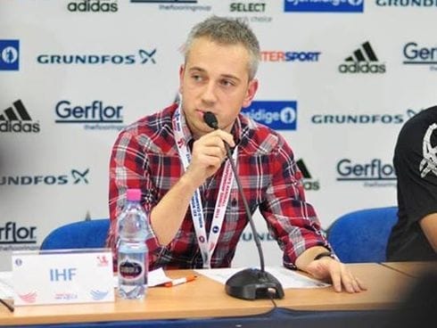 Pomoćni trener nasrnuo na novinara 17 dusan jocic