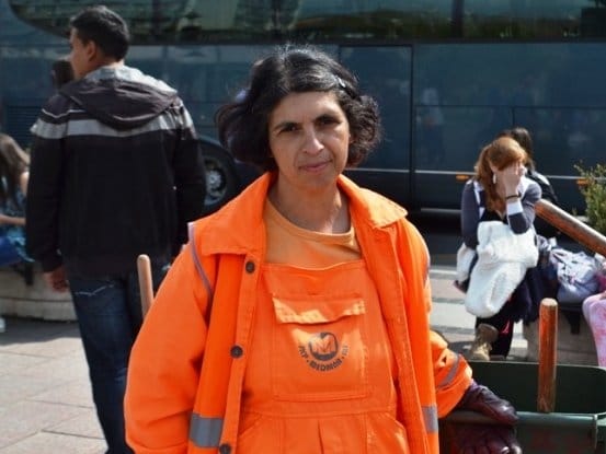 Izbačena iz banke zbog uniforme čistača 14 radnicajkp