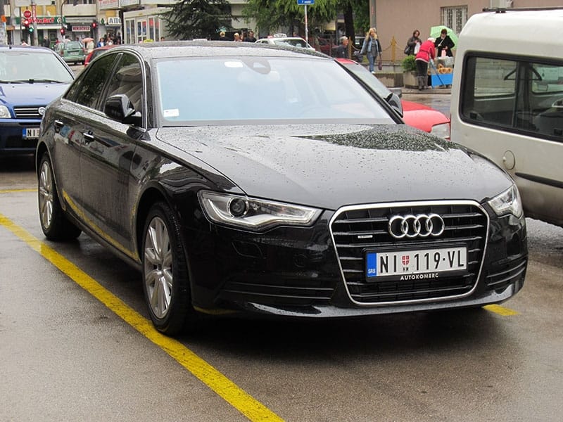 Razbacivanje novcem u "Jugoistoku" 18 audi Jugoistok