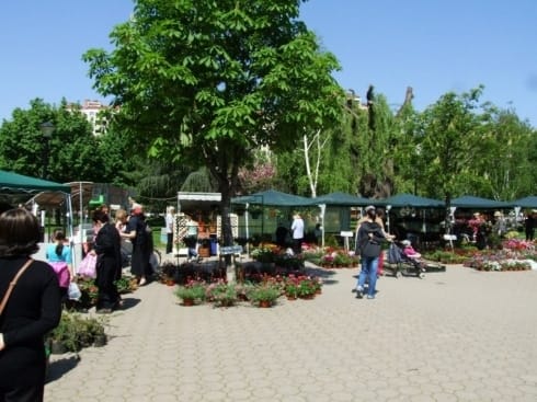 Uskršnji sajam cveća u Svetosavskom parku 6 Sajam cveca