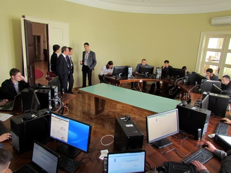 Studenti se upisuju u bazu