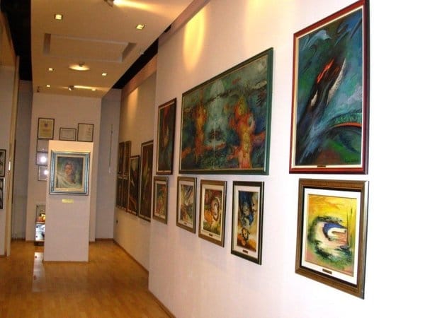 Stalna postavka slika i bibliografskih dela reference