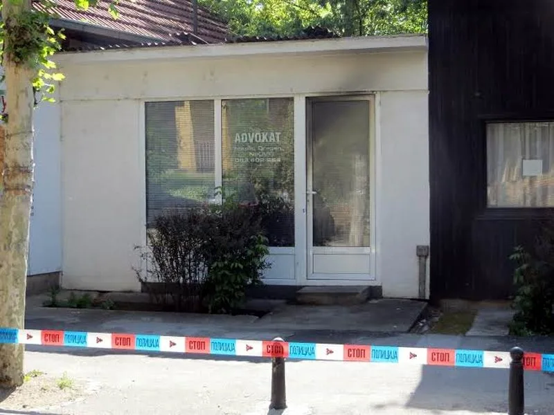 Izgorela kancelarija poslanika SNS iz Vranja 6 izgorela kancelarija advokata u Vranju