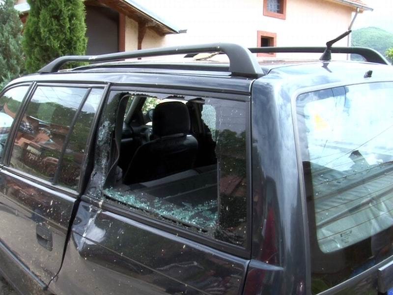 osteceni automobili dgd