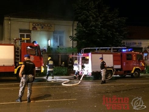 Požar u cvećari izazvao “kratak” spoj 15 490x370 cvecara izgorela nova