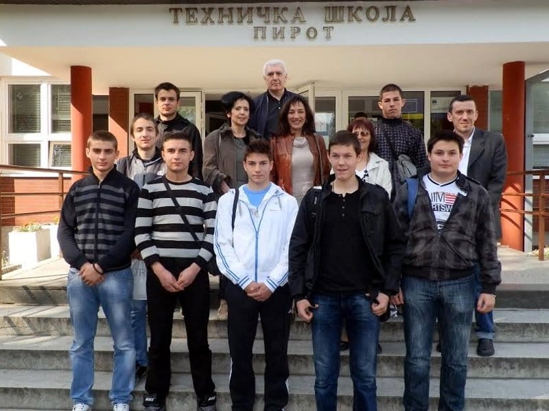 Tri prva mesta za ETŠ "Mija Stanimirović" 6 Masinsko Tehnicka skola