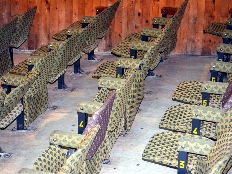 predstava film stolice ilustracija kosta juzne vesti