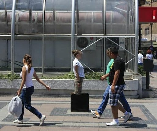 Stoje u kutiji, ćute i zbunjuju prolaznike 6 unnamed 5