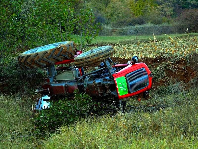 prevrnuo se traktor ilustracija KOSTA Juzne vesti