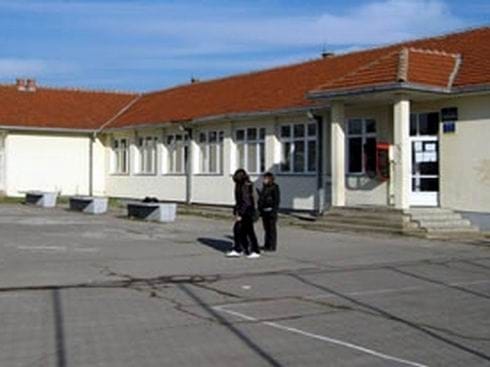 490x370 Medicinska skola 2