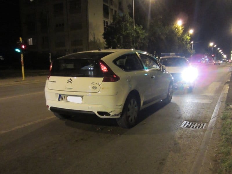 zaprezno vozilo udarilo auto2