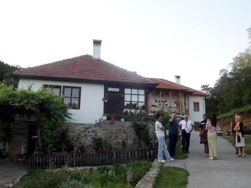 Otvorena "Ivanjdanska likovna kolonija" 14 ajdanovac1