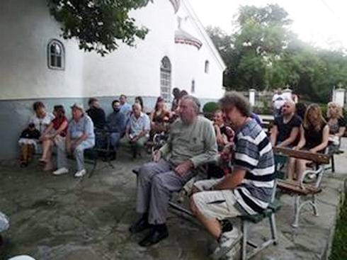 KNJI EVNO VE E U CRKVI