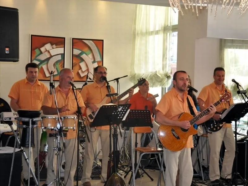 800x600 ansambl Gros