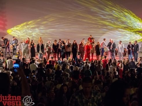 490x370 Filmski zatvaranje 42