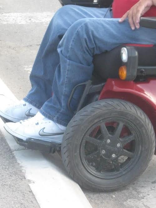 Osobe sa invaliditetom