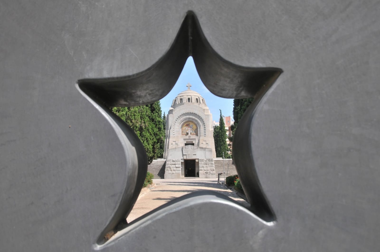 spomen kosturnica yejtinlik