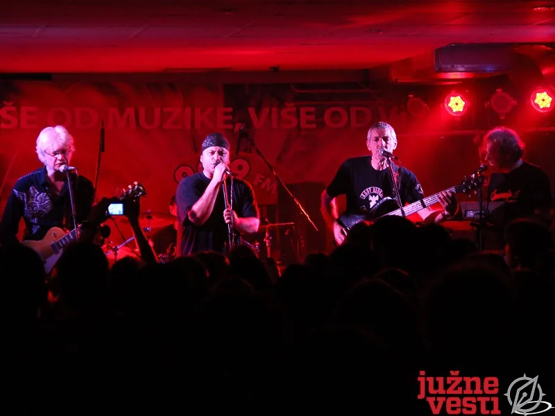 800x600 Generacija 5 22