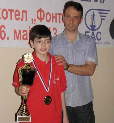 vuk djordjevic sa peharom