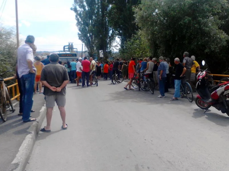 Medoševčani protestovali zbog prevoza 8 medosevac blokada