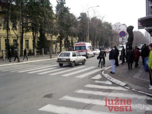 I roditelji mogu da regulišu saobraćaj oko škola 5 490x370 jugom na djake