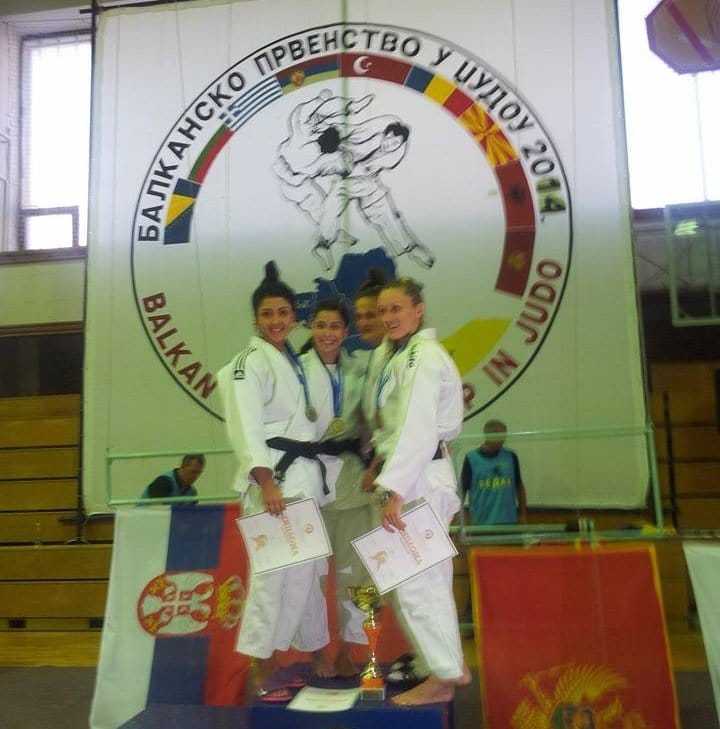 sara bozic na postolju