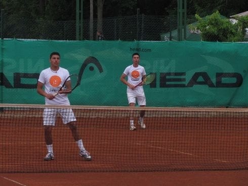 490x370 tenis do 16 godina