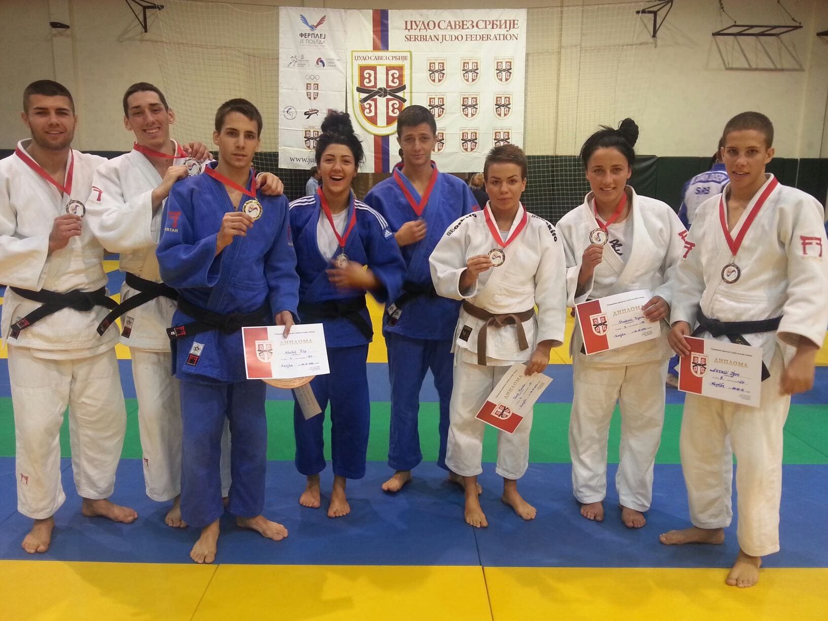 8 medalja mlađih seniora Kinezisa 1 judo kinezis