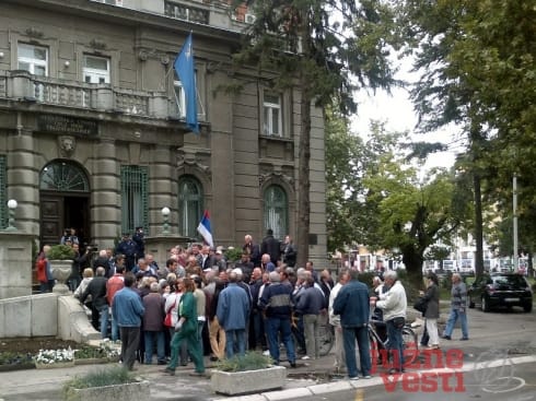 490x370 radnici gradska kuca