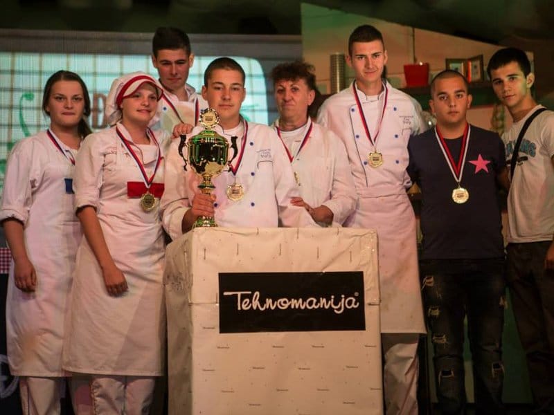 Tim iz Leskovca napravio najbolji ajvar u Srbiji 1 1972374 301456243377309 4541851007196210970 n