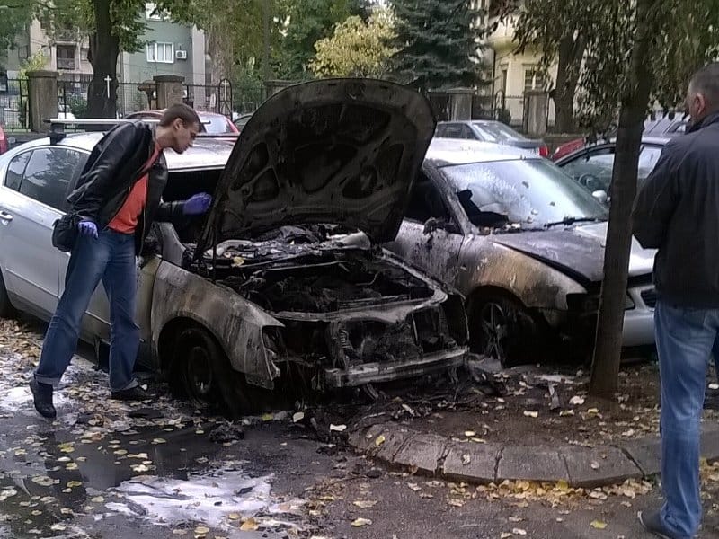 Goreo auto kod Saborne crkve 15 auto prijezdina