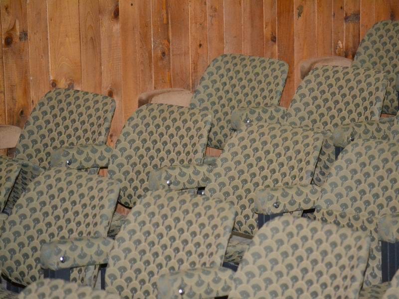 stolice predstava ilustracija