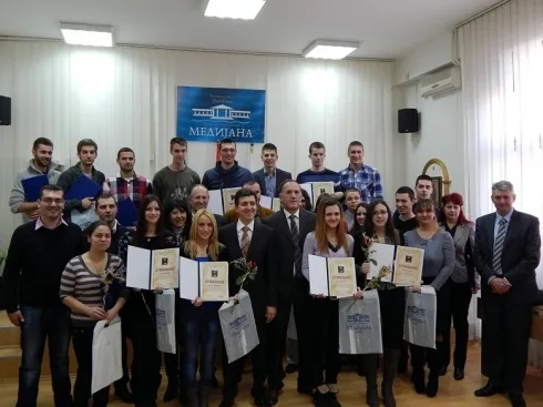 490x370 Stipendisti Medijana