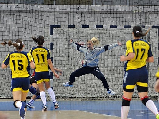 Dve Naisine igračice u reprezentaciji 6 ana kacarevic na golu