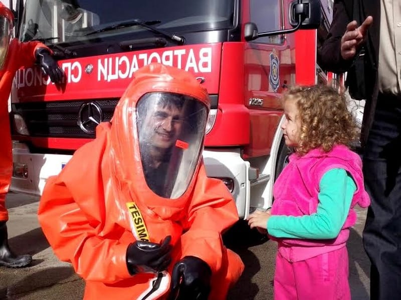 vatrogasci leskovac sa decom
