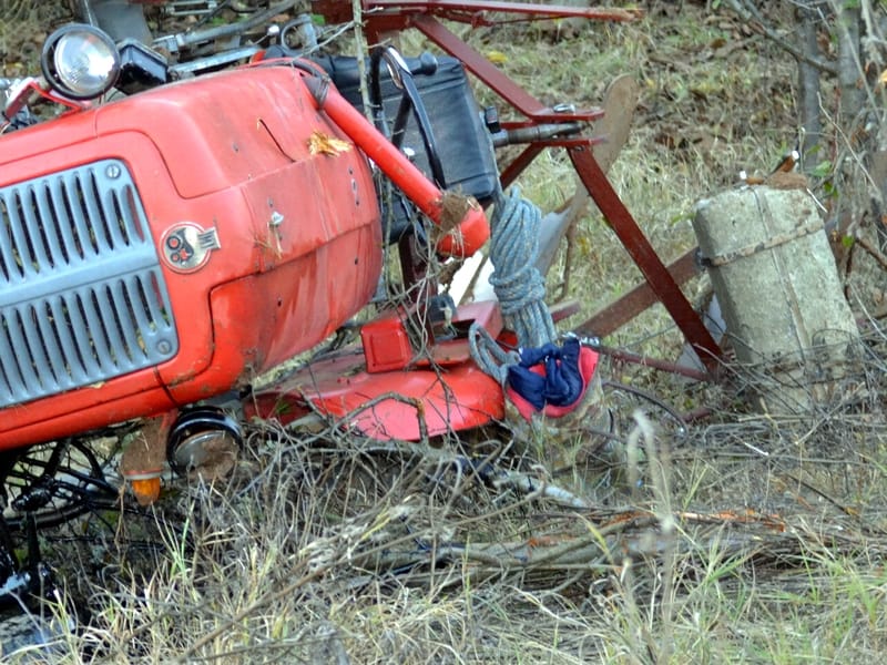 traktor nesreca ilustracija KOSTA Juzne vesti