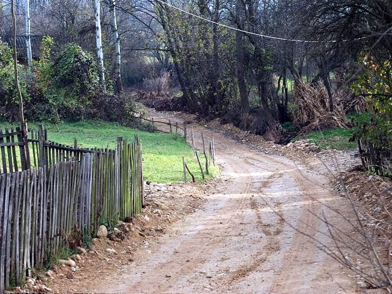 Nastavljeno uređenje atarskih puteva u Svrljigu 17 djurinac magovac svrljig atarski put