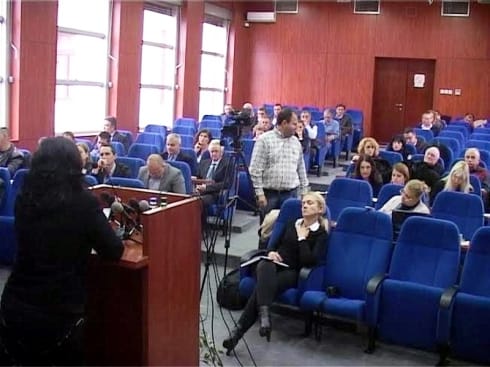 490x370 gradsko vece leskovac