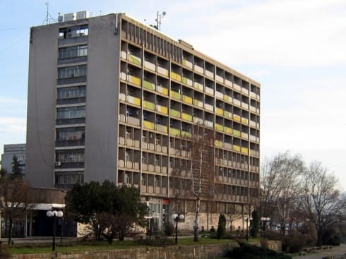 Leskovac: Direktori naterani da podnesu ostavke 7 Osmospratnica iz arhive JV