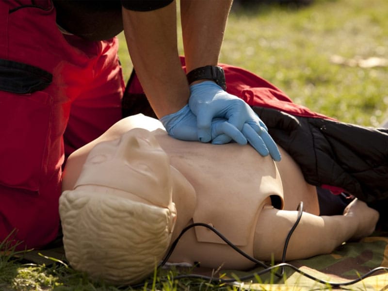 Obuka jedinice prve pomoći u Prokuplju 12 13831 obuka prva pomoc