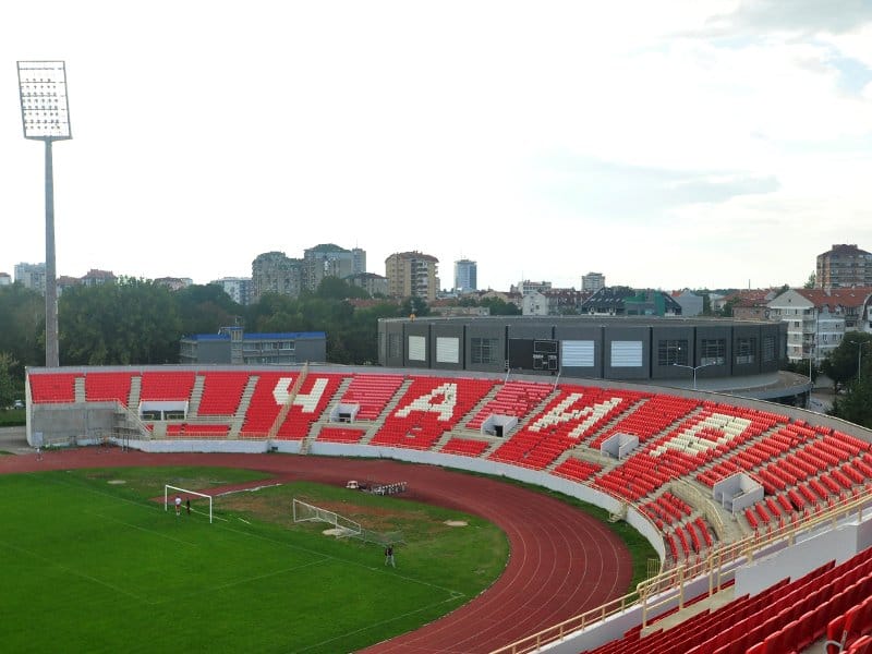 stadion i hala cair