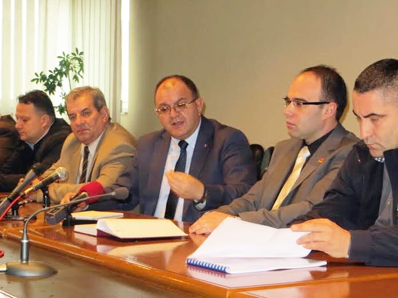 antic sa saradnicima