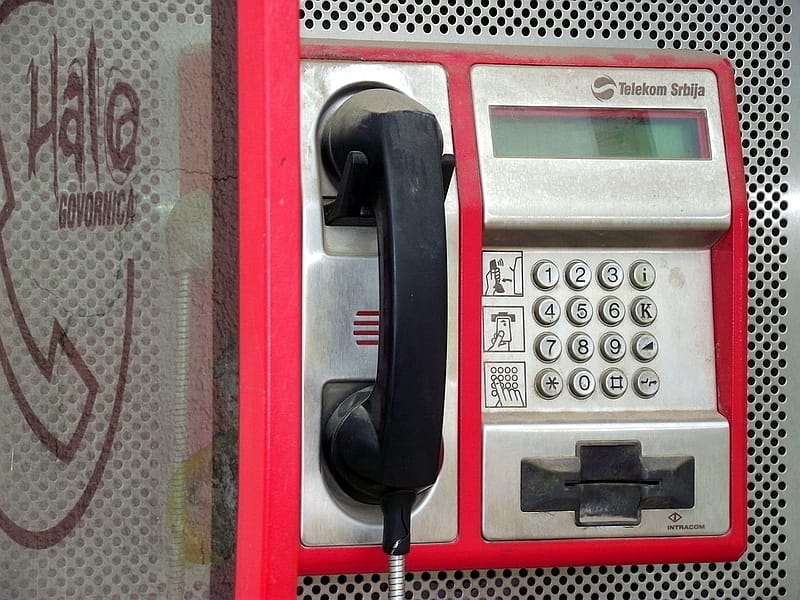 telefon ilustracija KOSTA Juzne vesti