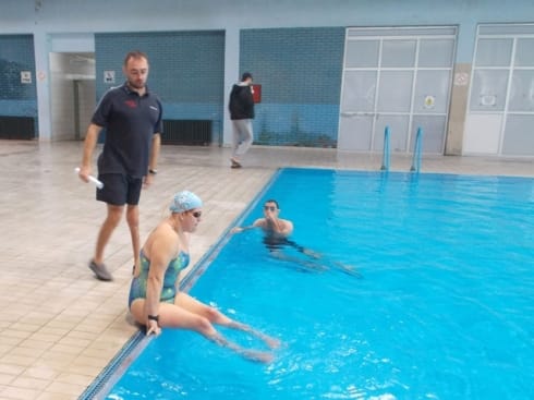 490x370 adaptivno plivanje